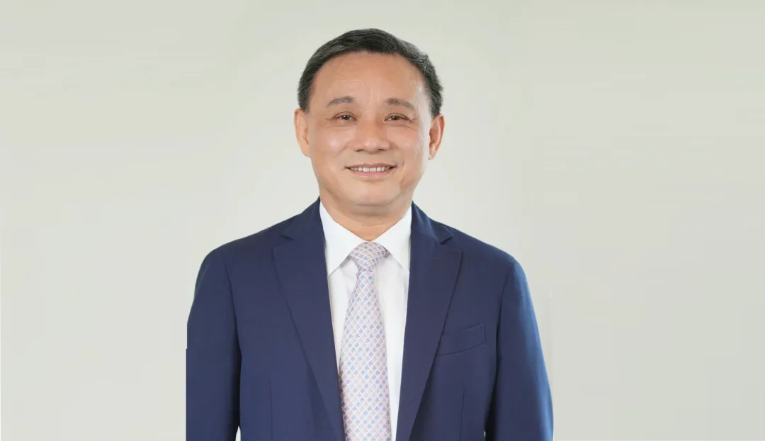 毛振华  中国人民大学经济研究所联席所长、教授、中国宏观经济论坛（CMF）联合创始人、联席主席，中诚信国际首席经济学家